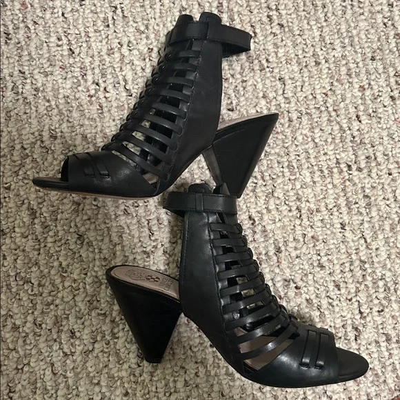 Vince Camuto black sandal strappy gladiator 6.5 - Picture 2 of 6